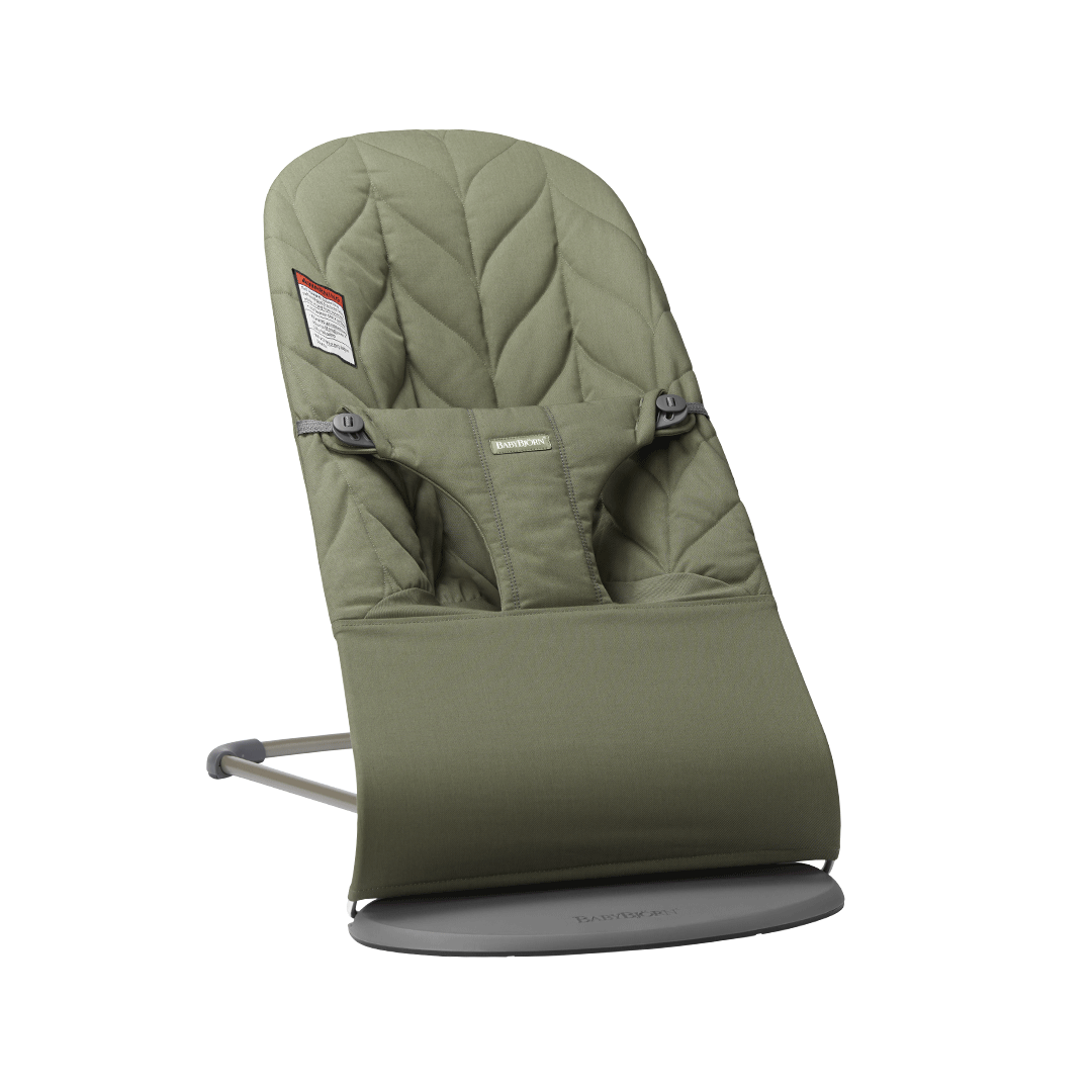 BabyBjörn Bouncer Bliss in woven fabric — minimal Scandinavian form, neutral color