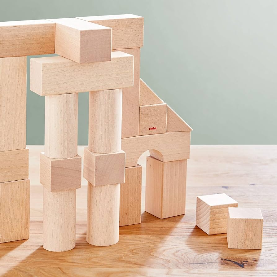 HABA classic natural beech wood building blocks 32-piece set in geometric shapes